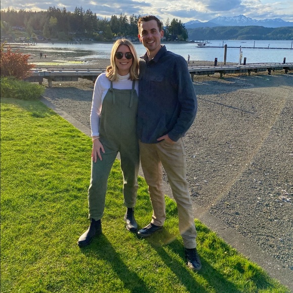 Ashley | Midwest-PNW-Chicago | Sustainable Fashion Lover - Picture 7 of 10